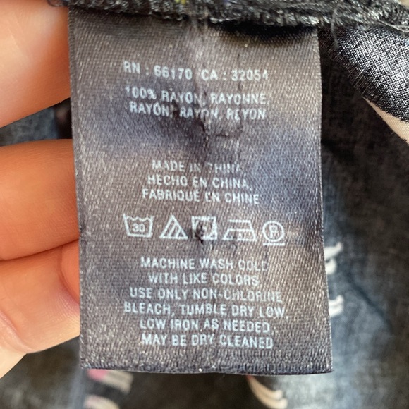 Maeve Anthropologie Alpaca Llama Black Long Sleeve V Neck Shirt, Women’s 2 - Picture 14 of 16